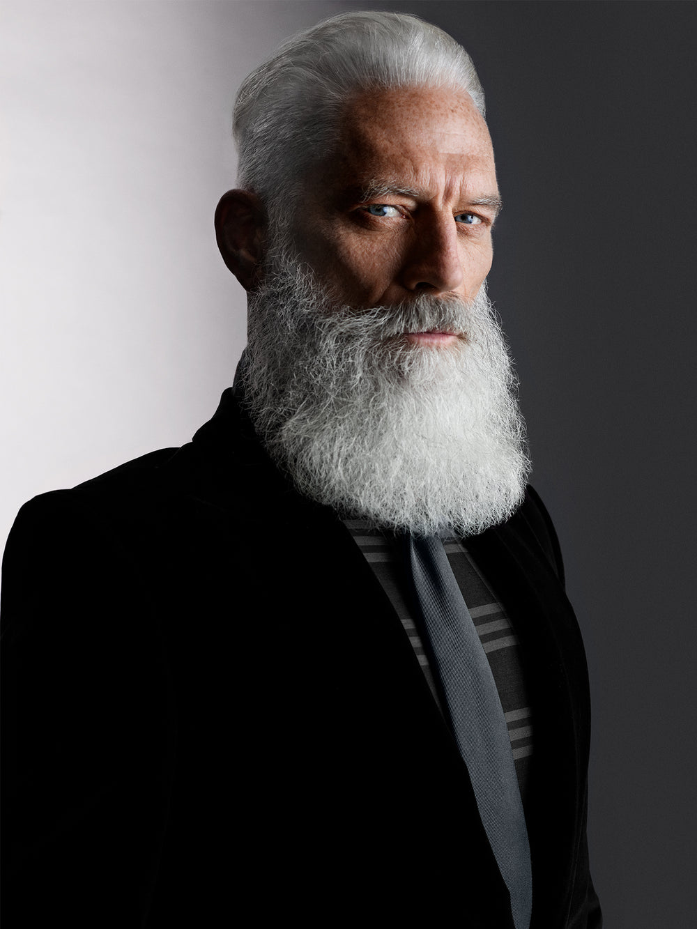 Daily Silver Shampoo Model